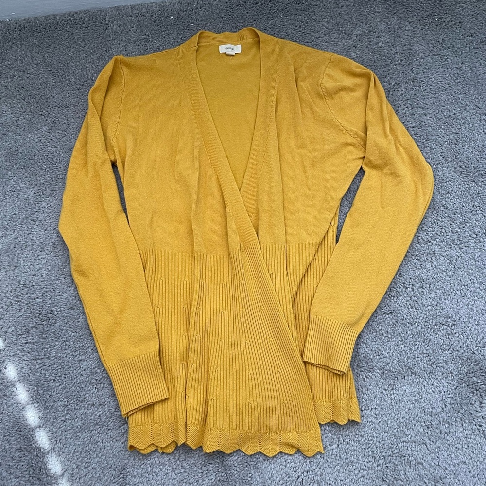 Yellow sweater